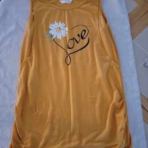 Cute maternity tank!